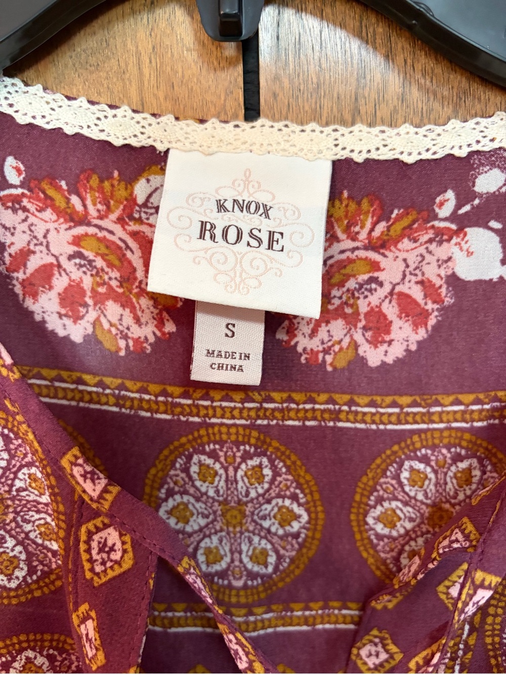 Knox Rose Plum Floral Boho Peasant Tunic - Picture 4 of 6